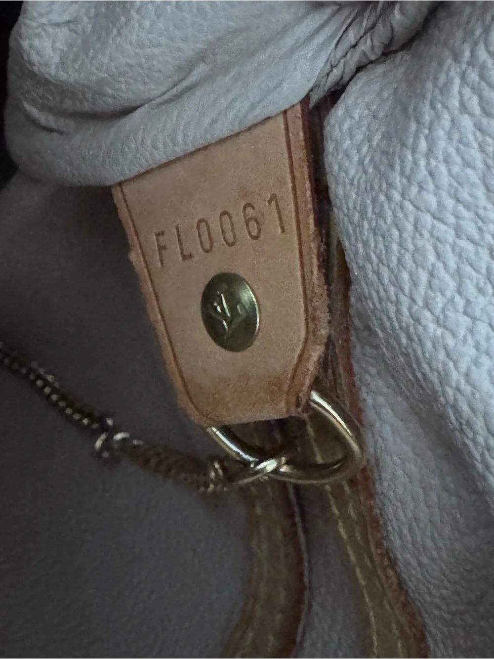 AUTHENTIC and DISCONTINUED Louis Vuitton Monogram Bucket Bag